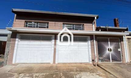 Casa para Venda em Mogi Guaçu, Jd. Itacolomy, 3 dormitórios, 1 suíte, 2 banheiros, 4 vagas