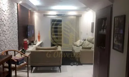 Sobrado à venda em Jundiaí-SP, no Parque Residencial Jundiaí: 3 quartos, 1 suíte, 2 banheiros, 2 vagas, 175m². Imperdível!