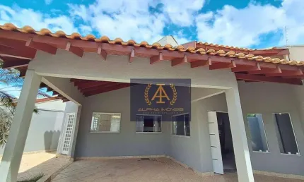 Casa Grande com Perfil Residencial e Comercial - Próx à Av Hiroshima