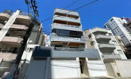 Segunda quadra à venda, com 2 quartos, 2 vagas,  203m²