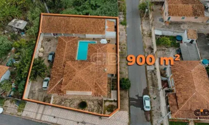 Casa com terreno de aproximadamente 780m², próximo a Arena Pantanal