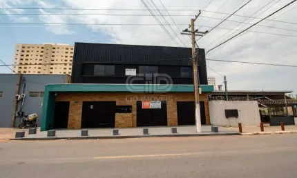 Imovel comercial com aproximadamente 622m² no bairro Morada do Ouro