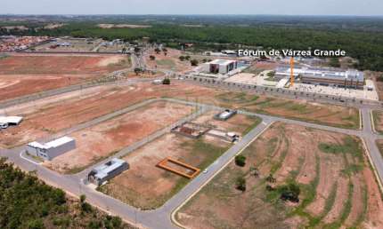 Terreno com 338m² no bairro Parque Genebra em Várzea Grande