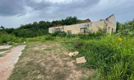 Terreno Comercial com 1.068m² no bairro Ribeirão do Lipa