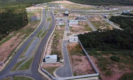 Terreno á Venda com 249m² no Condomínio Florais Safira