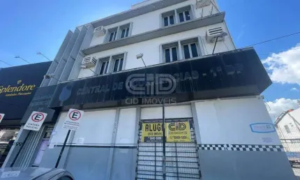 Ponto com comercial com 3 pavimentos e estacionamento privativo no Centro da cidade!