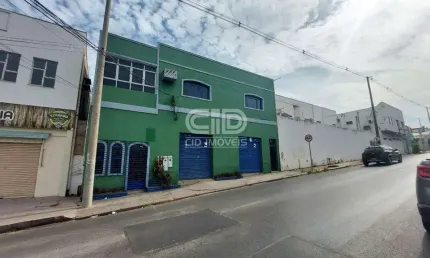Prédio comercial com 380 m² no Centro Sul de Cuiabá