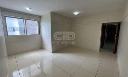 Apartamento com 3 Quartos sendo uma suíte no Edifício Constance.