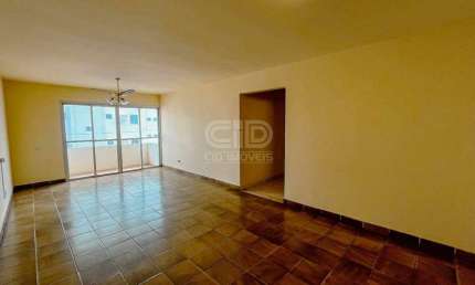 Apartamento à venda com 4 quartos no Edifício Amethyst