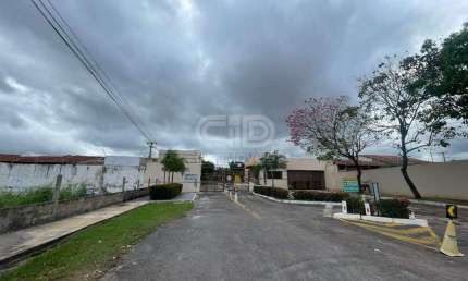 Casa com 3 quartos no condomínio Residencial Altos da Colina