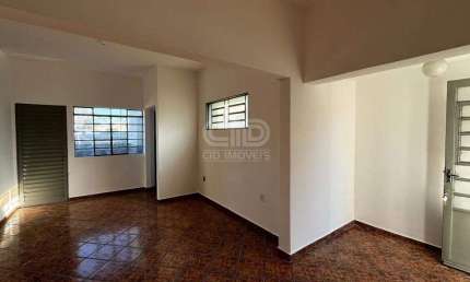Casa comercial para alugar no Lixeira, Cuiabá 