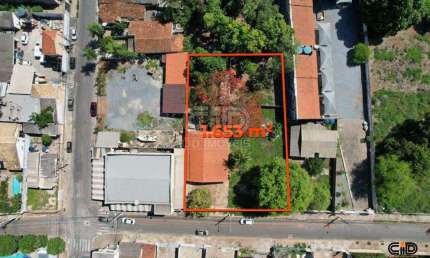 Imóvel com mais de 1.600 m² a poucos metros da Av. Fernando Correa