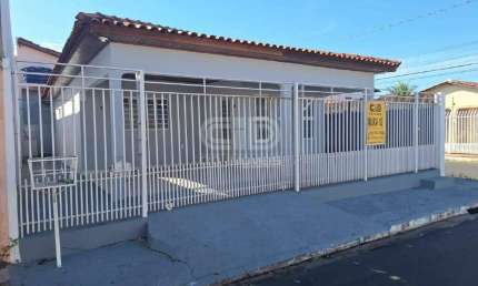Casa com 3 quartos para alugar no Cristo Rei, Várzea Grande 