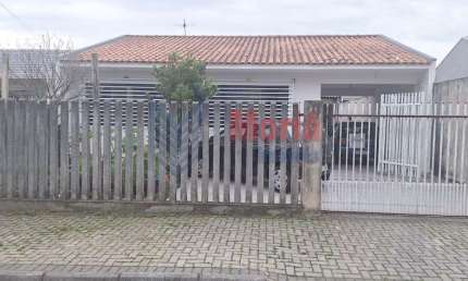 Casa com 3 quartos à venda na Rua Lago Tanguá, 675, Palmital, Colombo, 144 m2 por R$ 450.000