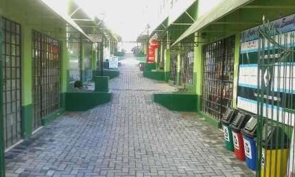 Sala comercial à venda na Rua dos Eucaliptos, 284, Maracanã, Colombo, 13 m2 por R$ 95.000