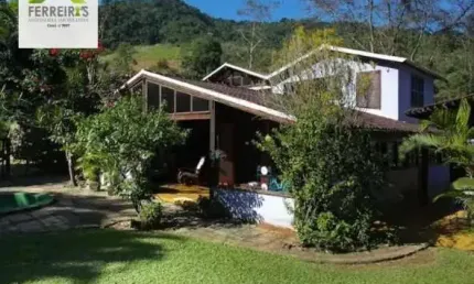 Sítio para Venda em Santo Antônio Duque de Caxias-RJ