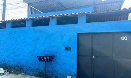 Casa com garagem financiada pelo banco em Maria Helena.