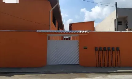 Locação Santa Cruz da Serra casa e apartamento de 2 quartos com garagem.