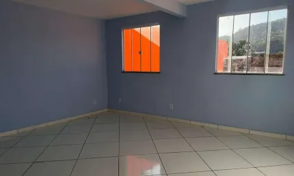 Locação santa cruz da serra casa e apartamento de 2 quartos com garagem.