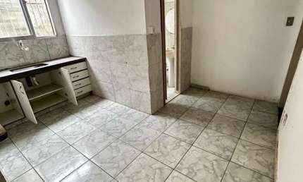 Casa em terreno de 400m² com mais uma loja, em Santa Cruz da Serra