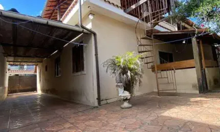 Casa Térrea à Venda em Xerém – Ótima Localização e Amplo Espaço!
