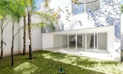 Casa em Condomínio - Granja Julieta - 4 suítes; 5 vagas