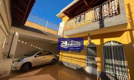 Casa com 3 quartos à venda na Rua Ubiratã, Jardim Santa Mena, Guarulhos