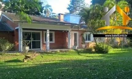 Casa com 3 quartos à venda na Rua Oswaldo Cruz, 289, Granja Viana, Carapicuíba