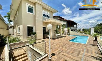 Casa à venda e locação no condomínio Golf Village em Carapicuíba - SP | Batelli Imóveis