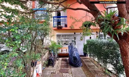 Casa a venda condomínio Vila de Espanha - Batelli Imóveis