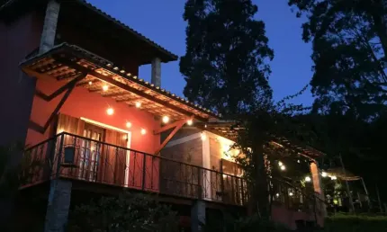Casa com 4 quartos para alugar na Rua das Flores, 123, Granja Viana, Cotia
