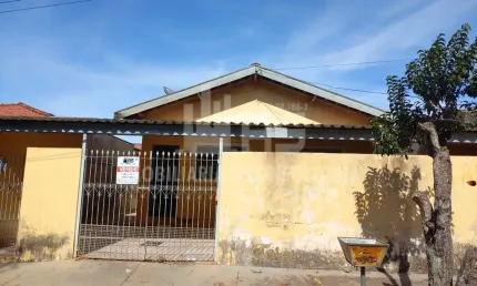 Casa à venda no bairro Jardim Esplanada - Marília/SP
