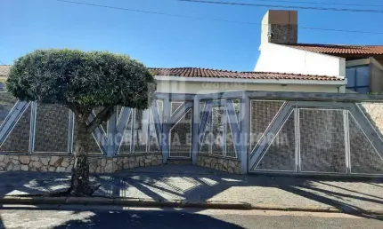 Casa com 3 quartos à venda no Jardim Aeroporto, Marília 
