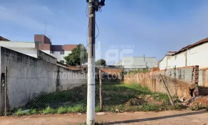 Terreno à venda no Alto Cafezal, Marília 