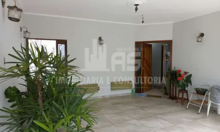 Casa à venda no bairro Jardim Maria Izabel - Marília/SP