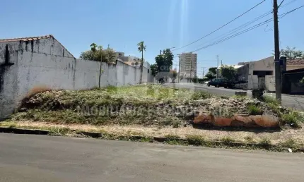 Terreno à venda no Bosque, Marília 