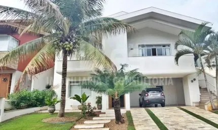 Casa à venda no bairro Jardim Alvorada - Marília/SP