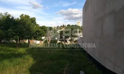 Terreno à venda no bairro Alto Cafezal - Marília/SP