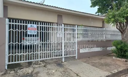 Casa à venda no bairro Jardim Teotônio Vilela - Marília/SP