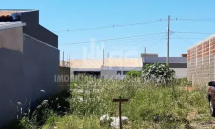 Terreno à venda no bairro Núcleo Habitacional Maria Angélica Matos - Marília/SP