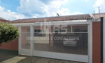Casa com 3 quartos à venda no Jardim América, Marília 
