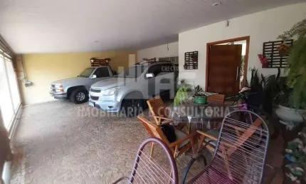 Casa na zona norte de marilia com 3 quartos sendo 1 suite.