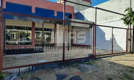 Casa comercial à venda no Banzato, Marília 
