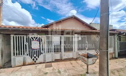 Casa com 4 quartos à venda no Centro, Garça 
