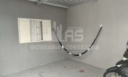 Casa à venda contendo 2 quartos no jardim domingos de léo.