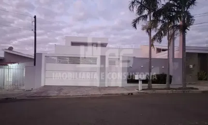 Casa com 4 quartos à venda no Jardim Luciana, Marília 