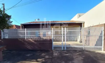 Casa com 3 quartos à venda no Palmital, Marília 