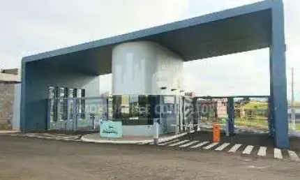 Casa a venda com 4 quartos sendo 2 suítes no condomínio recanto das esmeraldas ii