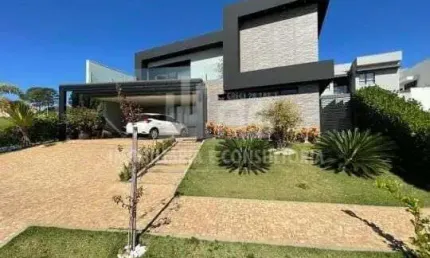 Casa a venda com 03 quartos sendo 01 suíte no condomínio village damha