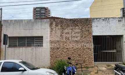 Casa com 4 quartos à venda no Centro, Marília 
